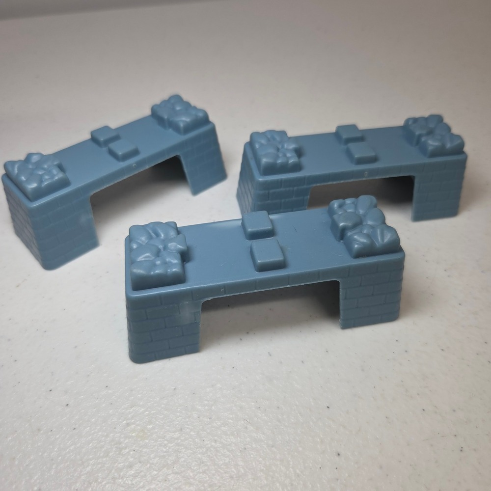 Fisher Price Thomas Friends TrackMaster Bridge Supports Y3339 2569 R2 Lot of‎ 3